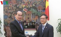 Nguyên Thiên Nhân reçoit un responsable du parti au pouvoir en Thailande
