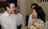 Le président Truong Tan Sang a rencontré l’électorat de Ho Chi Minh ville