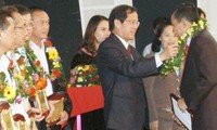 100 hommes d’affaires vietnamiens mis à l’honneur