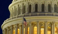 Le Congrès américain adopte un accord sur le budget afin d'éviter les risques de faillites