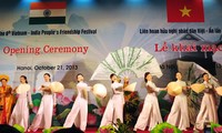 Diverses activités dans le cadre du Festival d'amitié populaire Vietnam-Inde