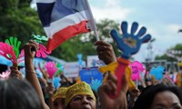 Troisième jour de manifestations contre une loi d'amnistie en Thaïlande