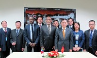 Le Vietnam établit des relations diplomatiques avec Antigua et Barbuda