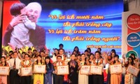 Bonne fête aux enseignants vietnamiens !