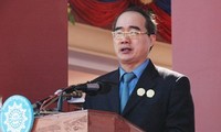 Rencontre des présidents des fronts de la patrie du Cambodge, du Laos et du Vietnam