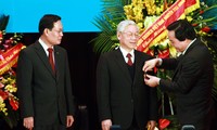 L’Université nationale de Hanoi fête son 20e anniversaire en présence de Nguyen Phu Trong