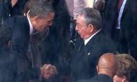 Derrière la poignée de main historique américano-cubaine