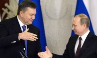 Azarov: l'Ukraine a évité "la faillite" avec l'UE