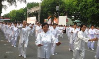 Célébration de la journée de la population du Vietnam 