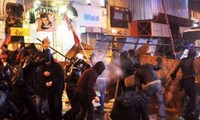 Turquie: défections et manifestations, Erdogan sous pression