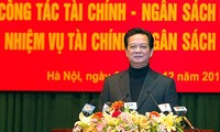 Nguyen Tan Dung : Il faut conjuguer la politique financière et monétaire 