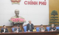 Nguyen Xuan Phuc appelle à la simplification des formalités administratives