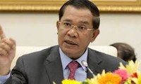 Hun Sen avertit de ne pas tolérer les tentatives subversives contre le gouvernement
