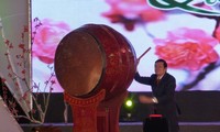 Le président Truong Tân Sang au programme "le printemps au pays natal 2014"