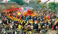 Coup d’envoi de la fête du temple de Phu Ung 