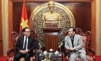 Le consul général d’honneur du Vietnam à Busan reçu par des dirigeants vietnamiens