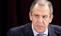 Lavrov critique ceux qui voudraient forcer la main de l'Ukraine