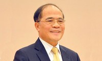 Départ du président de l’AN Nguyên Sinh Hùng à la 130ème UIP