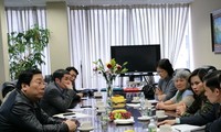 La délégation du comité d’état chargé des Vietnamiens d’outre-mer en visite de travail à New York