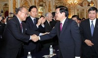 Truong Tan Sang reçoit le président du groupe Nikkei