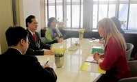 Entretien entre les Premiers ministres vietnamien et néerlandais
