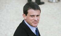 France: François Hollande nomme Manuel Valls à Matignon 