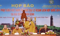 Vesak 2014: pour consolider la solidarité entre les bouddhistes vietnamiens et étrangers