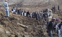 Afghanistan: Un glissement de terrain pourrait avoir fait 2.500 morts