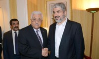 Palestiniens: Mahmoud Abbas et le chef du Hamas se rencontrent à Doha