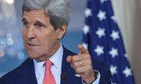 Ukraine: John Kerry dénonce un "simulacre" de référendum dans l'Est