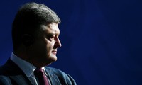 Ukraine: Petro Porochenko investi président 