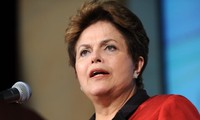  Brésil: Dilma Rousseff se montre ferme face au vandalisme 