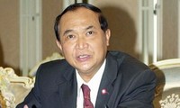 Thaïlande : le président du parti Puea Thai démissionne