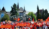 Les Vietnamiens en Suisse et les amis internationaux protestent contre les agissements chinois
