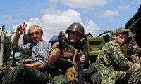 Ukraine: des milliers d'habitants fuient Donetsk