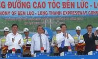 Le Premier ministre assiste à la mise en chantier de l’autoroute Ben Luc-Long Thanh