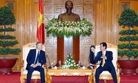Nguyen Tan Dung reçoit Tony Blair