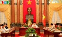 Le président Truong Tan Sang souligne l’indépendance des organes judiciaires