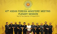 Le Vietnam au forum «ASEAN-47 ans de développement commun »