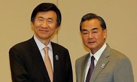 Rencontre au Myanmar du ministre chinois des AE et de son homologue sud-coréen