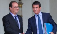 France : Manuel Valls présente la démission de son gouvernement