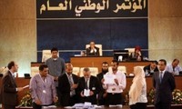 Libye: un pro-islamiste est chargé de former un "2ème" gouvernement 
