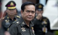 Le roi de Thaïlande approuve le gouvernement provisoire