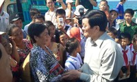 Le président Truong Tan Sang à la commune insulaire de Tho Chau