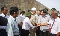 Le président Truong Tân Sang en visite à Quang Tri
