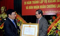 Ordre du Travail de 1ère classe pour le Département chargé de l’ASEAN