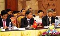 Les responsables du triangle de développement Cambodge-Laos-Vietnam réunis à Siem Reap