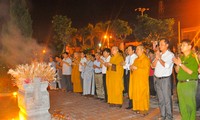 Cérémonie à la mémoire des héros, des morts et des participants au mouvement Xo Viêt Nghê Tinh