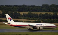  Le vol MH17 touché par des balles de mitrailleuses
