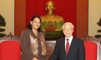 Nguyên Phu Trong reçoit une dirigeante cubaine